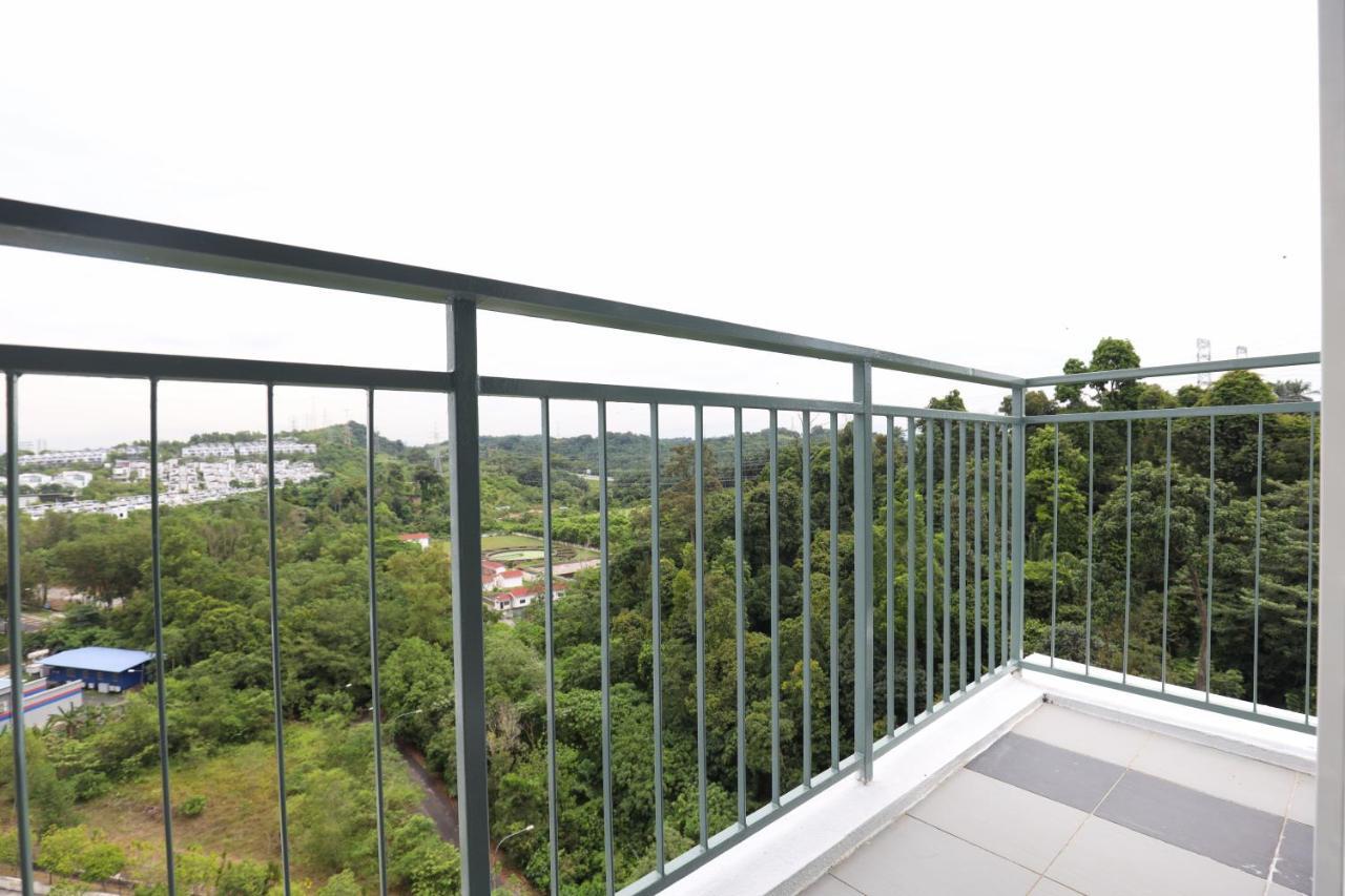 Cozy 3-Bedroom Condo With Pool - 세리 켐방안 외부 사진